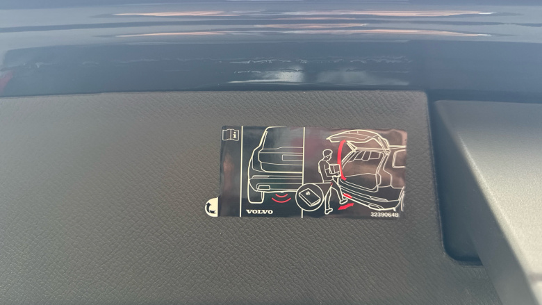 Volvo XC90 2.0 T8 PHEV Plus Dark 5dr AWD Geartronic Estate